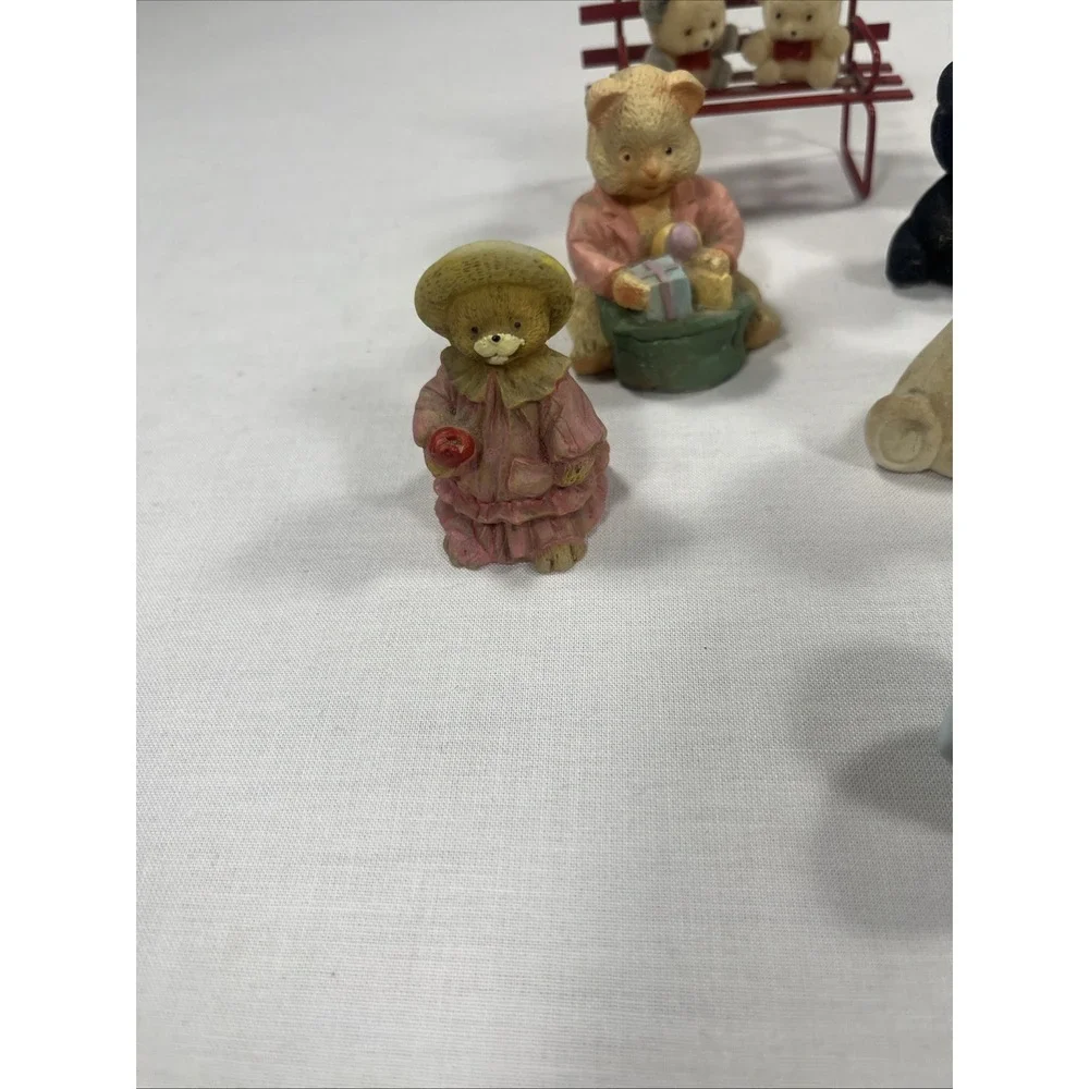 Lot of 7 Miniature Bear Figurines & Animals